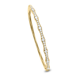 18KT 1.50 CT Studded Diamond Bangle 18KT 1.50 CT Studded Diamond Bangle