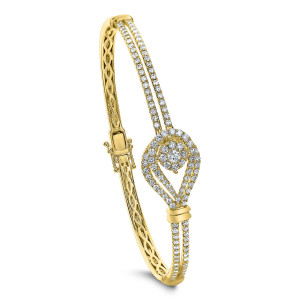 18KT 1.65 CT Diamond Small Oval Bangle 18KT 1.65 CT Diamond Small Oval Bangle
