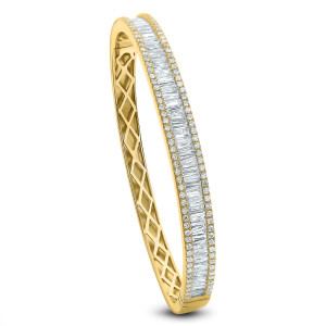 18KT 1.32 CT Diamond Studded Bangle 18KT 1.32 CT Diamond Studded Bangle