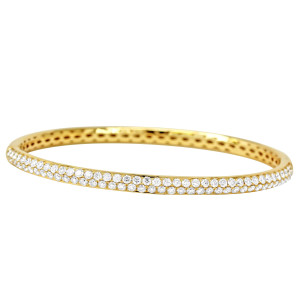 18KT 2.50 CT Diamond Bangle 18KT 2.50 CT Diamond Bangle